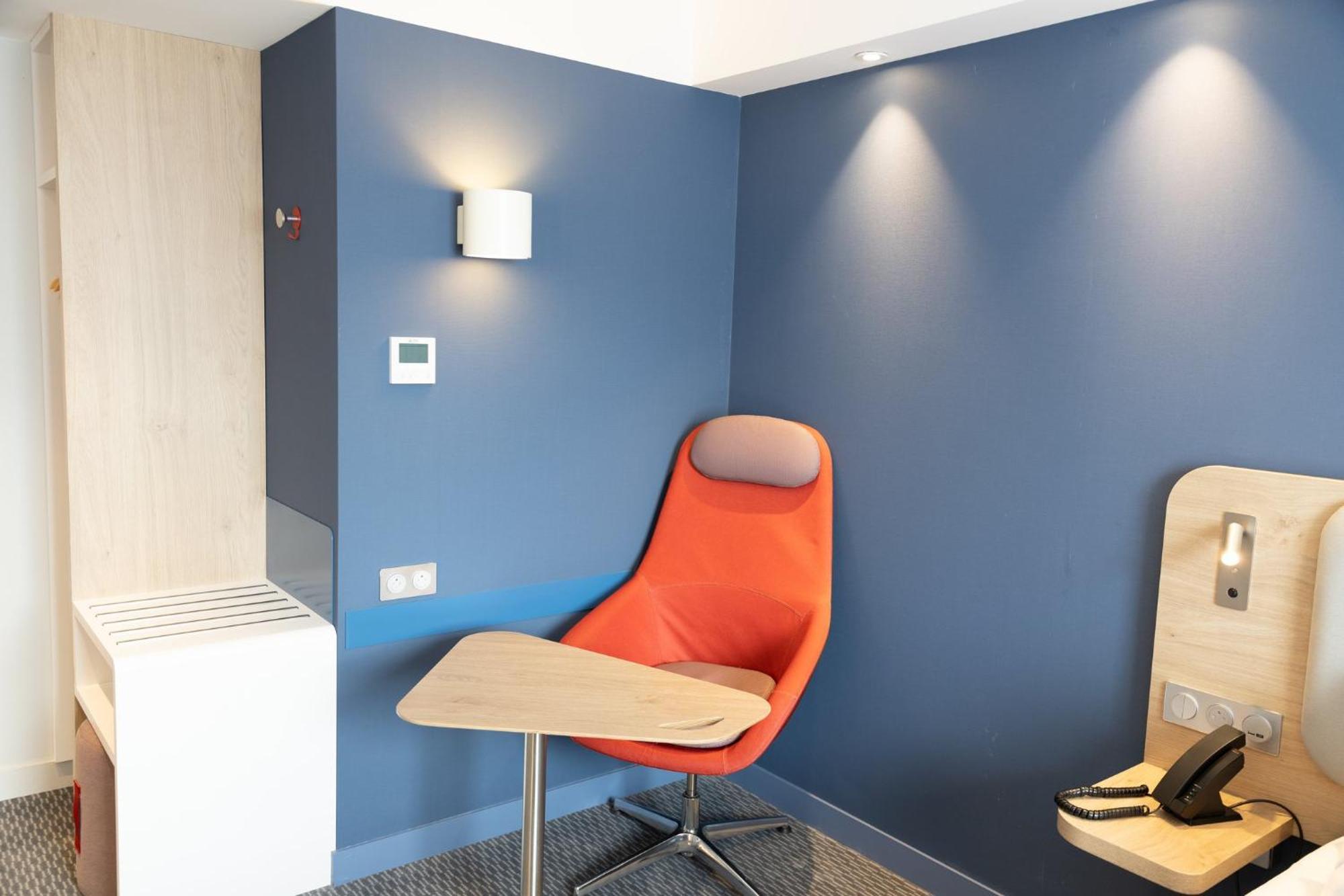 Holiday Inn Express Caen Epron By Ihg Экстерьер фото